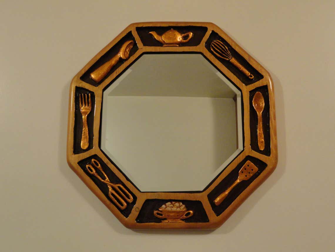 Boxes, Music Boxes, Wood Burnings, Carved Boxes, Spoons, Casey, Woodcarving, Wood carving, Chainsaw Wood Carving,  Chainxsaw Woodcarving, Sculpture, Art, Realism, Casey Woodcarving, Casey Wood Carving , Wood Art, Woodworking