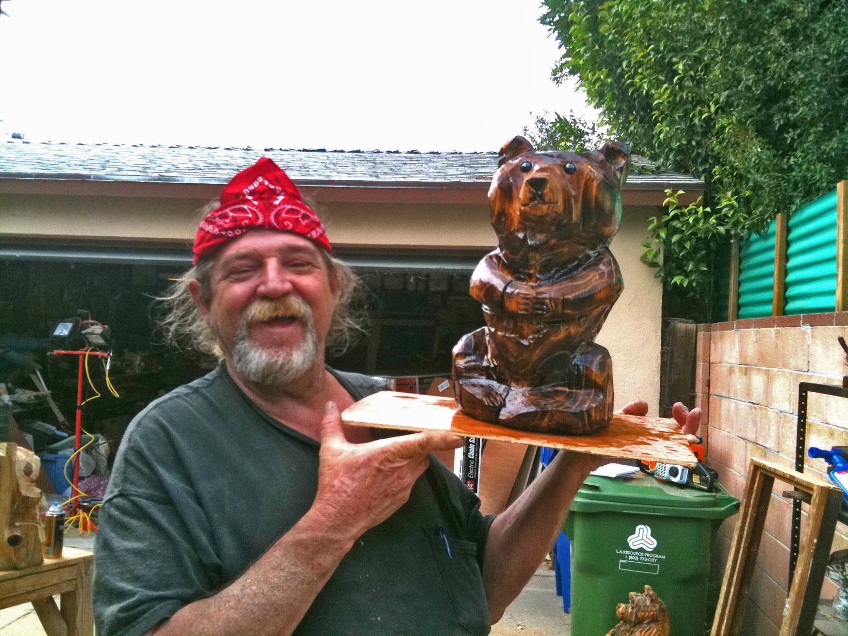 Chainsaw Academy, Casey's Art House, Chainsaw Student