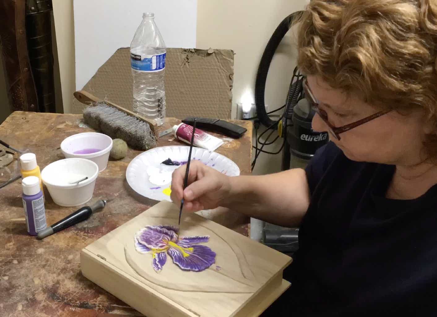 Wood Carving, Woodcarving, Wood Art, Iris Box